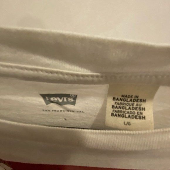 Classic Levi’s t-shirt - Picture 2 of 2